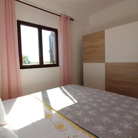 In - Istrien 34560 *